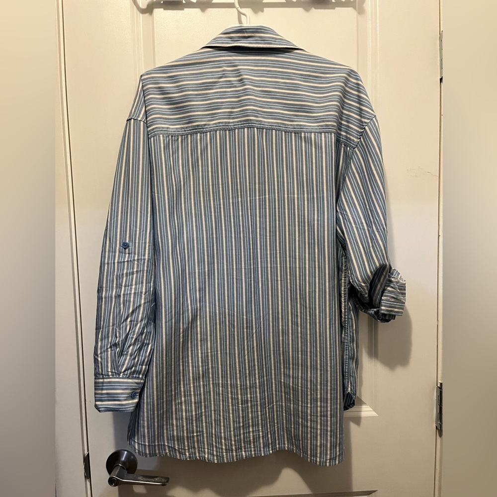 Babaton oversized button up - Picture 2 of 5